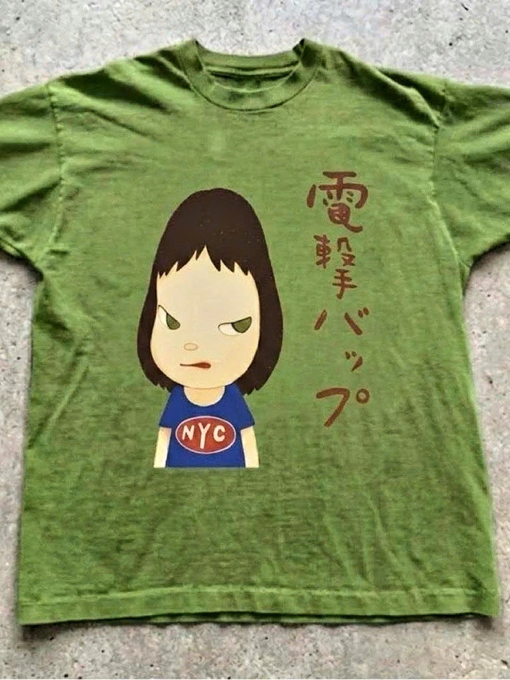GILDAN green art anime girl Graphic Short Sleeve Tee
